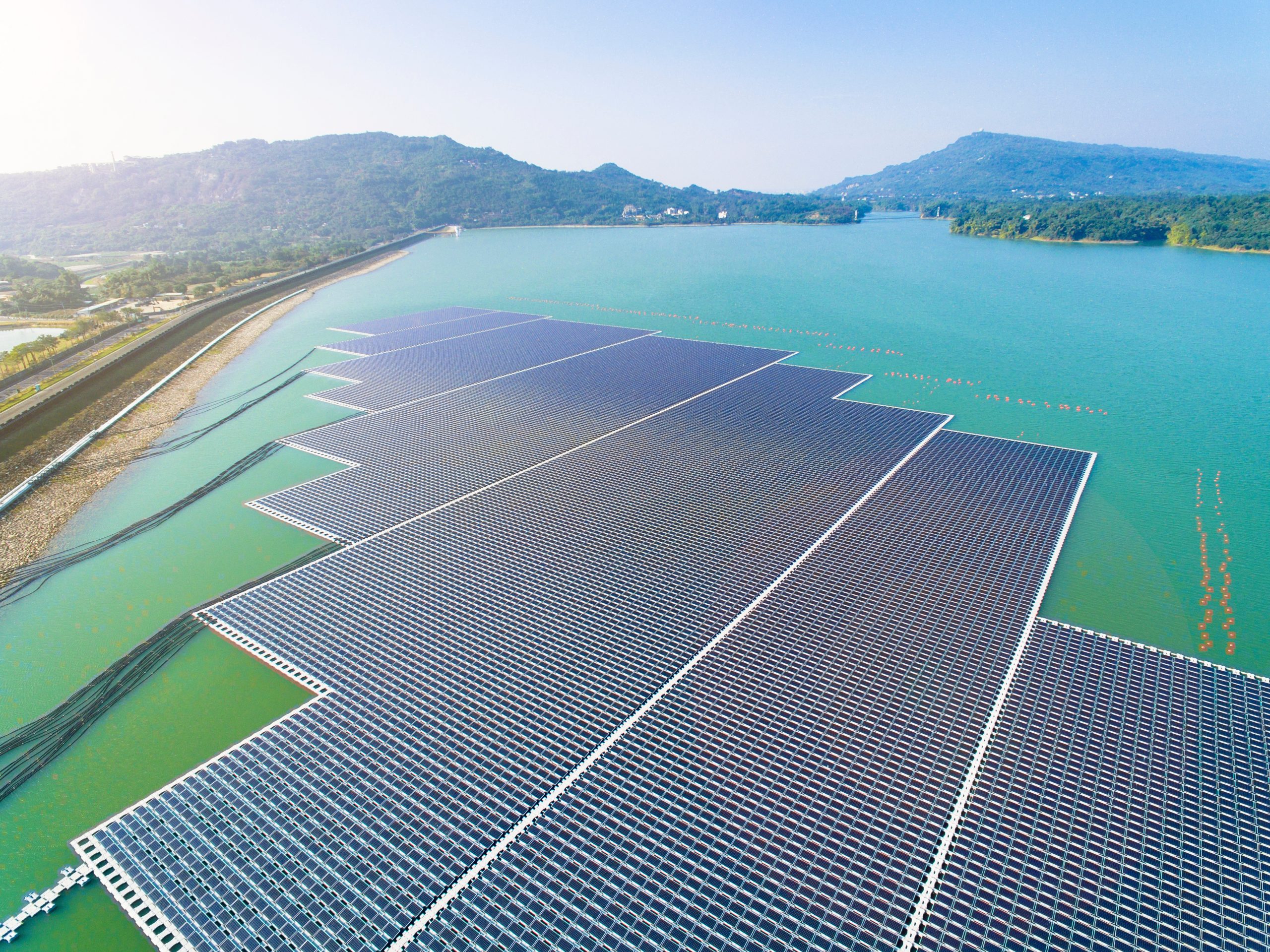 floating solar panel